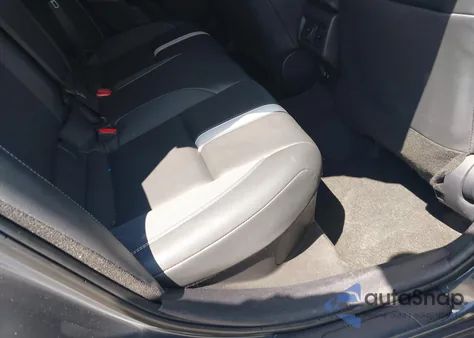 2025 Toyota Camry Le/Se/Xle/Xse z USA, uszkodzony, nr VIN 4T1DAACK8S4084948